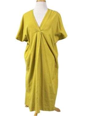 Pink Ripple Women’s Size M V-Neck Kaftan Dress
